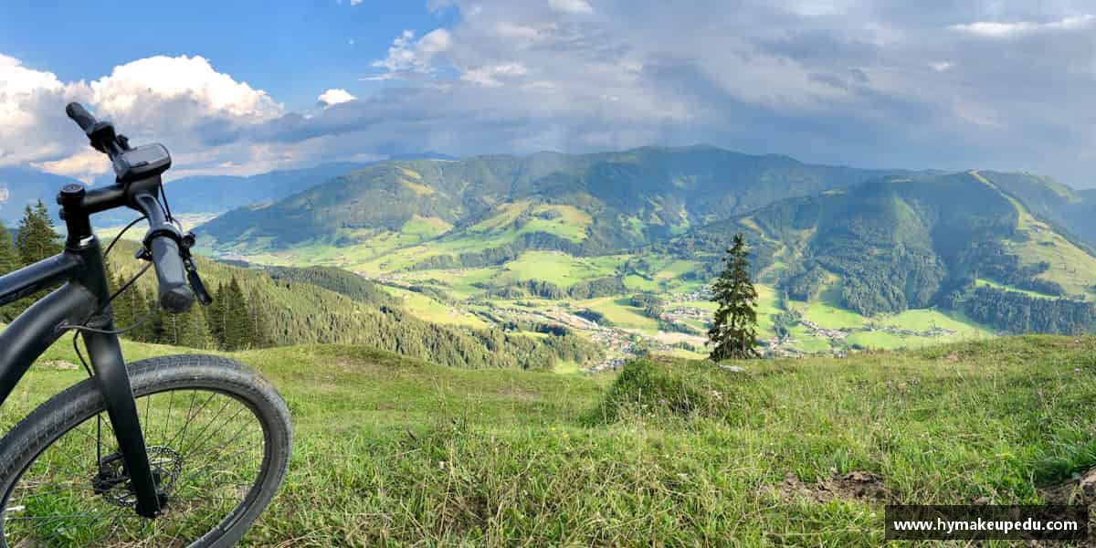 谈球吧中国激流勇进，拼搏无畏。